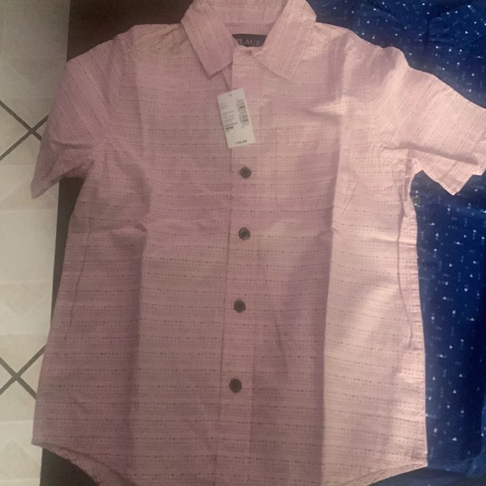 The Children’s place Bundle boy’s 2 button-down short-sleeved shirts